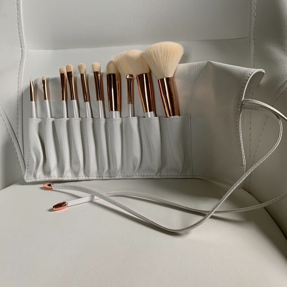 La Beauté Soi Brush Set